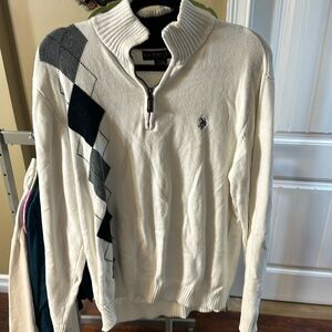 Us polo sweater